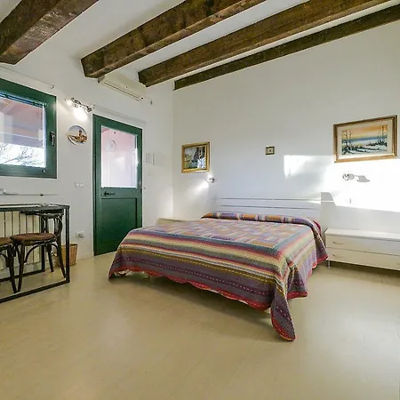 Residenza Le Saline 컨트리하우스 코마키오