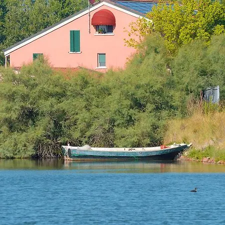 Residenza Le Saline منزل ريفي كوماكيو