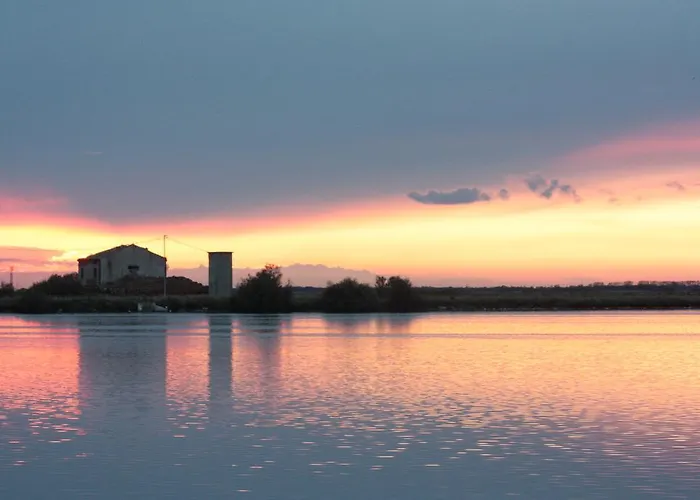Residenza Le Saline カントリーハウス コマッキオ